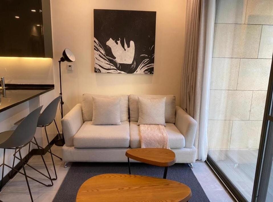 Modern Apartment in the Heart of Abdali Apartment in Africa