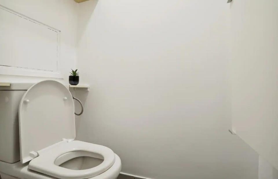 Le Moon Apartment in Puteaux