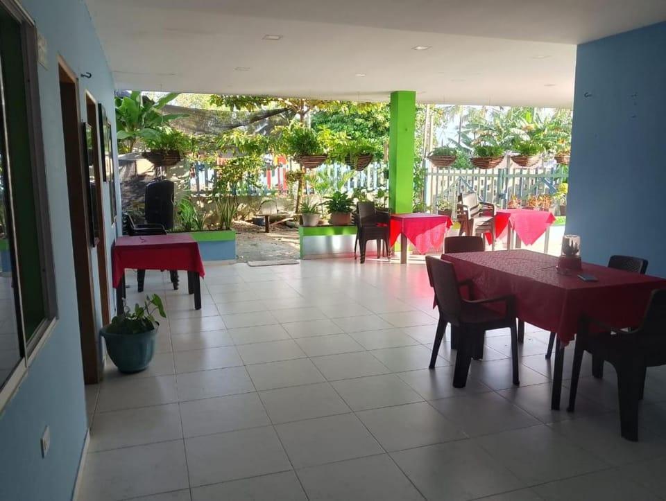 Restaurant/places to eat, View (from property/room)