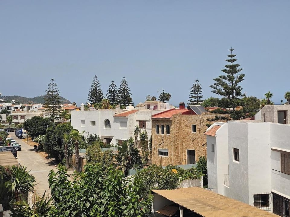 Andalous Family Apartment 31 - Piscine &Plage Apartment in Tangier-Tétouan-Al Hoceima