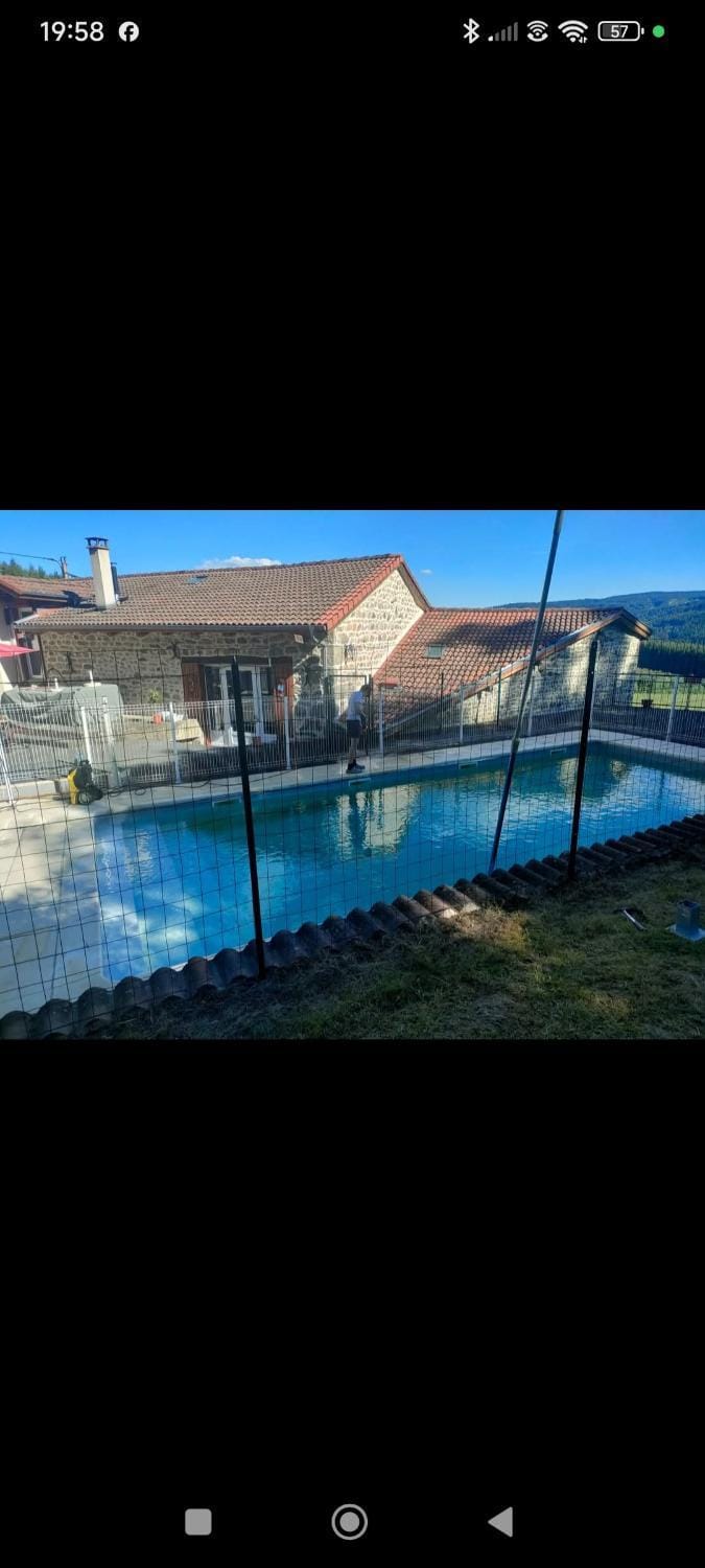 Swimming pool, Swimming pool