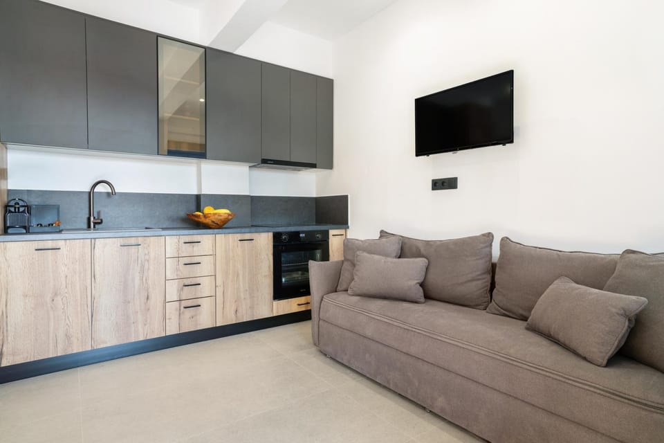TV and multimedia, Kitchen or kitchenette