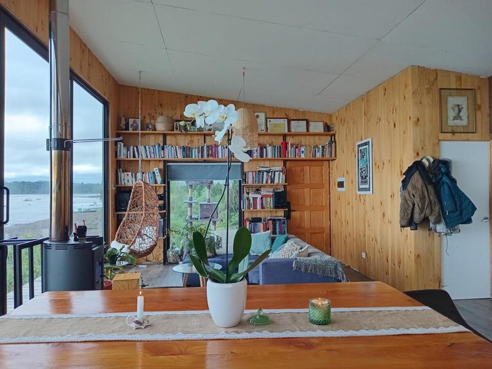 Lodge in Patagonia with sea and volcanos views Apartment in Los Lagos, Chile