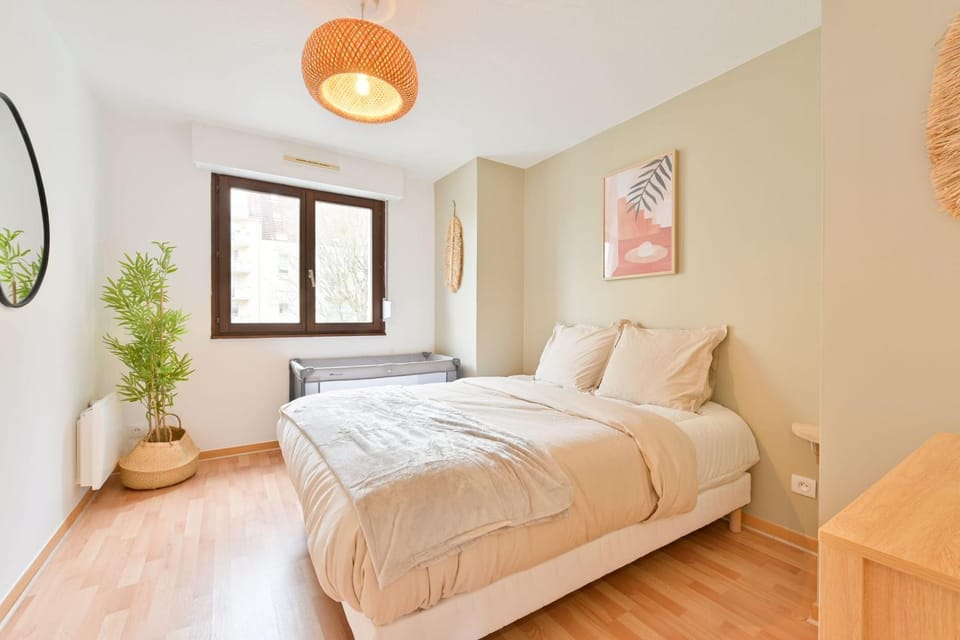 Les Romains Strasbourg brand-new T4 & terrace Apartment in Strasbourg