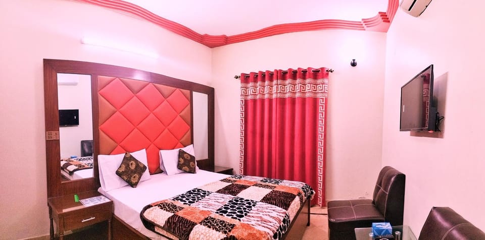Subhan Residency Hotel in Karachi