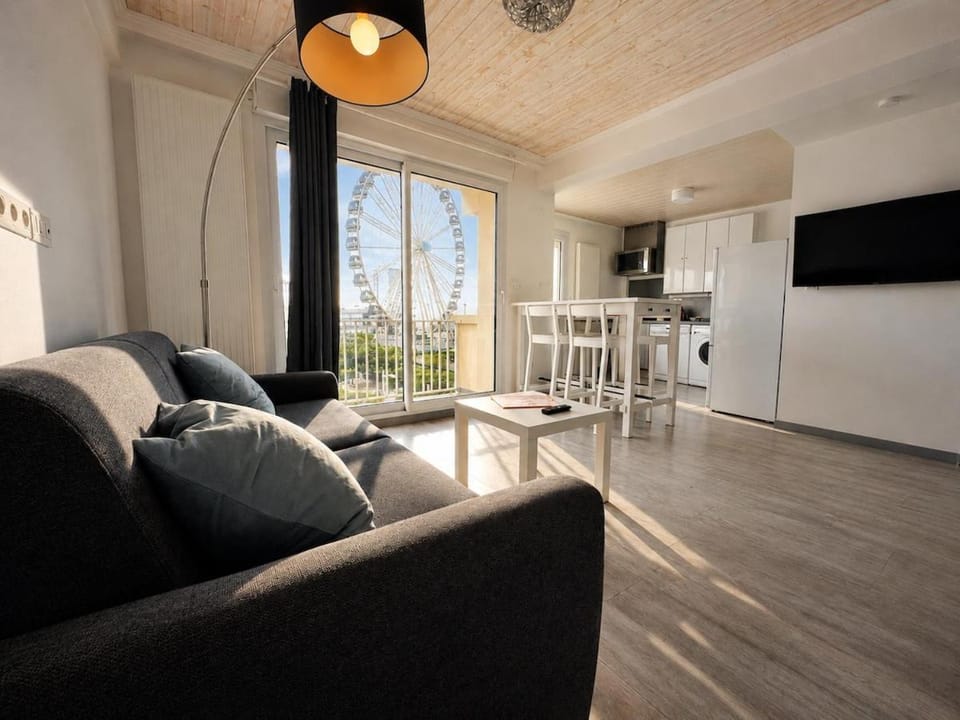 Benjamin - Bel appartement avec petit balcon vue latérale mer Apartment in Berck