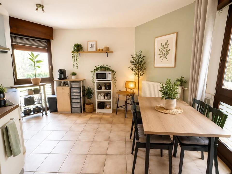 Luxury studio apartment with terrace in Meylan residential area Apartment in Meylan