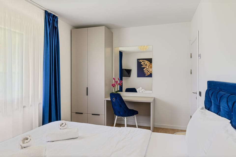 Art by Grand Chalet Apartment in Brasov