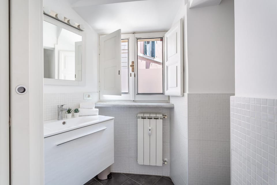 Bathroom, towels, towels