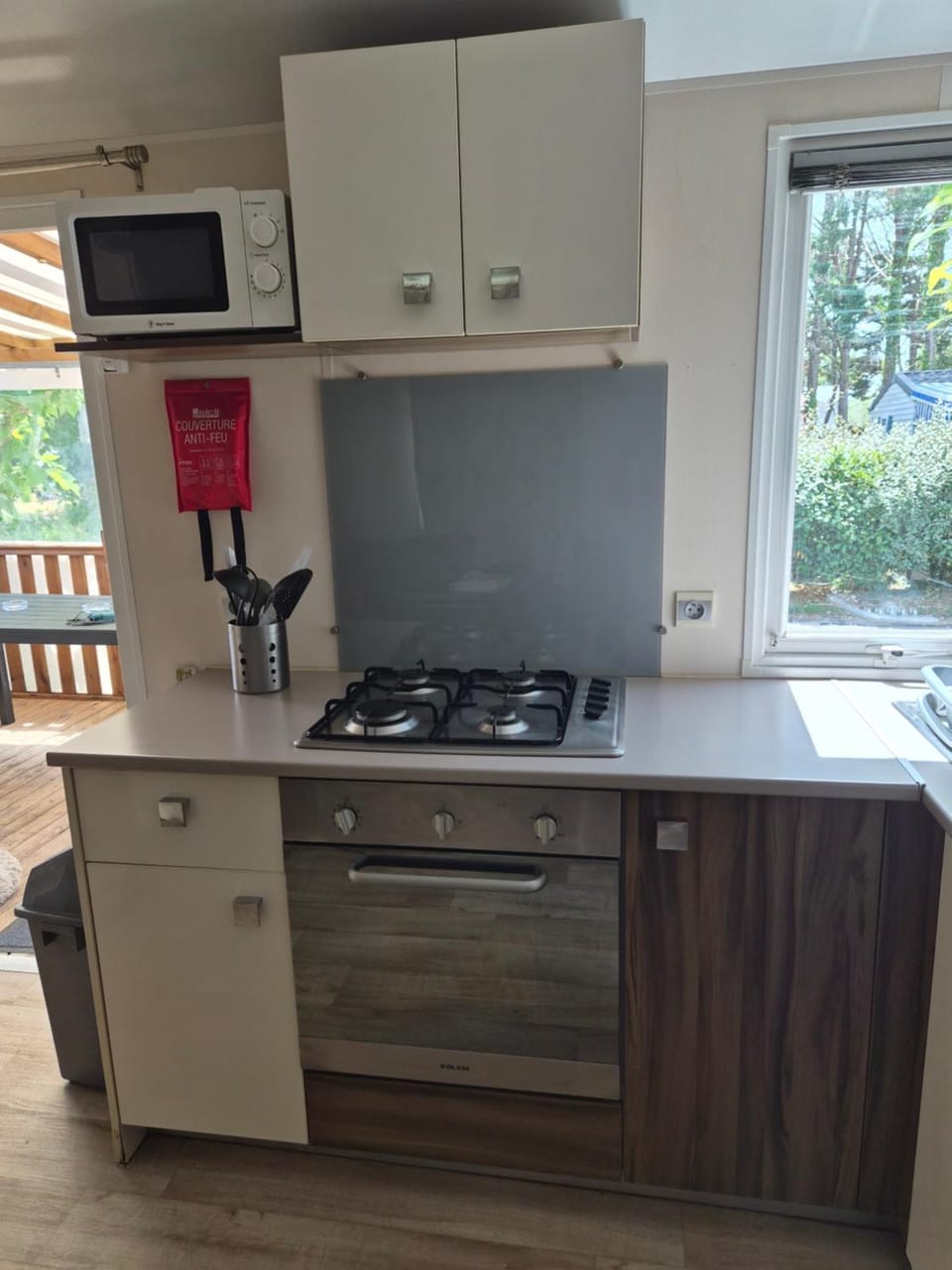 Kitchen or kitchenette, stove