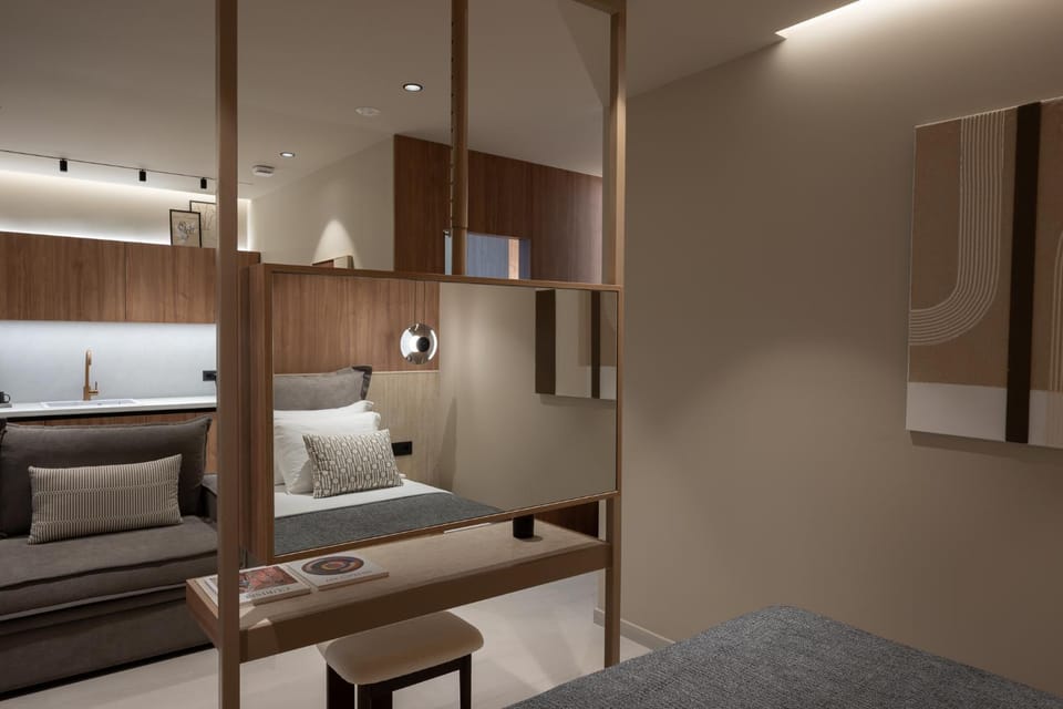 Square Suites Apartment in Messenia