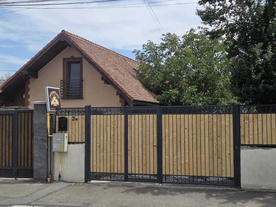Pensiunea Leia Sibiu Bed and Breakfast in Sibiu
