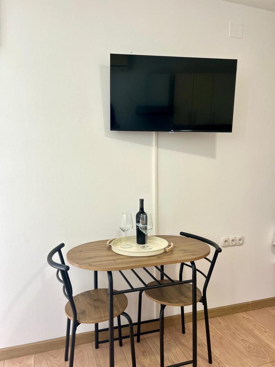 TV and multimedia, Dining area
