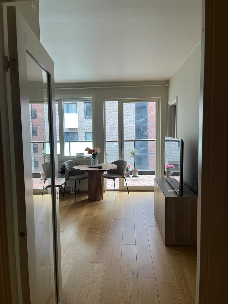 Cozy and centrally located apartment with a sunny balcony Apartment in Oslo