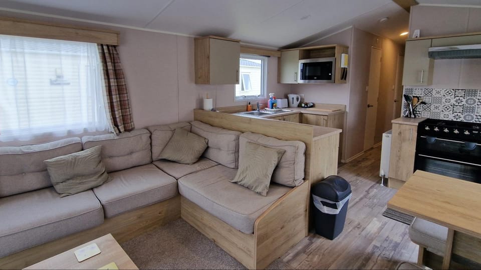 Grey Goose, West Sands, Seal Bay Resort Apartment in Selsey