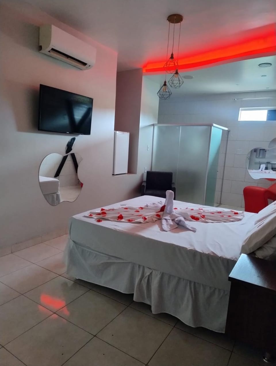Le Point Hospedagem Love hotel in Governador Valadares