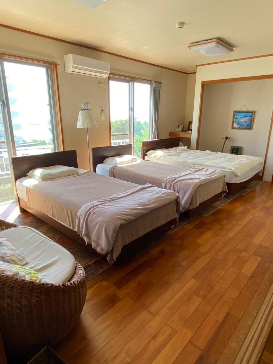 Photo of the whole room, Bedroom