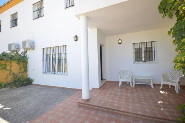 Apartamentos El Mirlo Apartment in La Janda