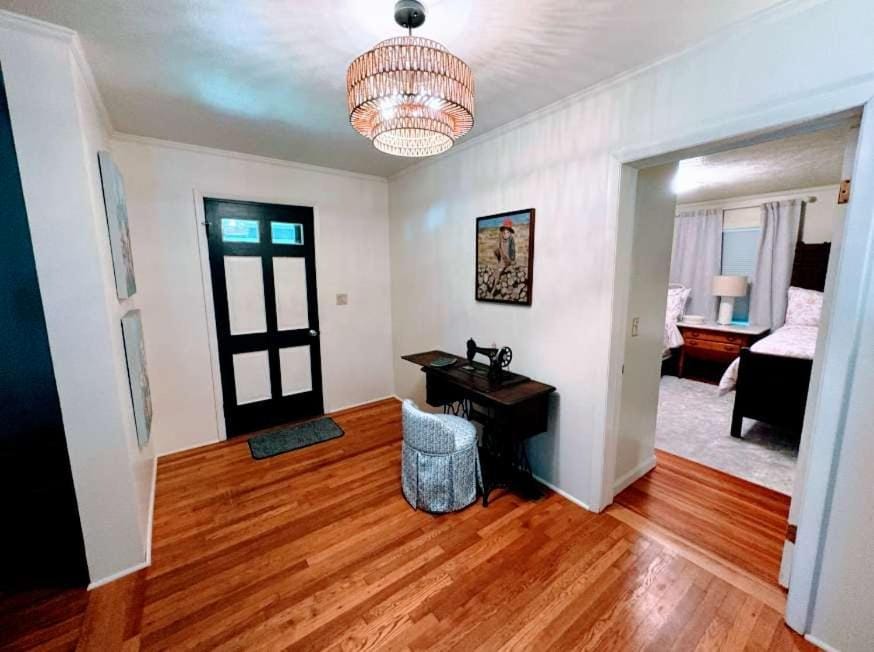 Dog-friendly farm cottage with patio walk to dining & Ecusta Trail ac House in Horse Shoe