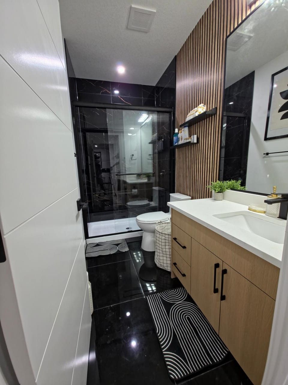 Shower, Toilet, Bathroom