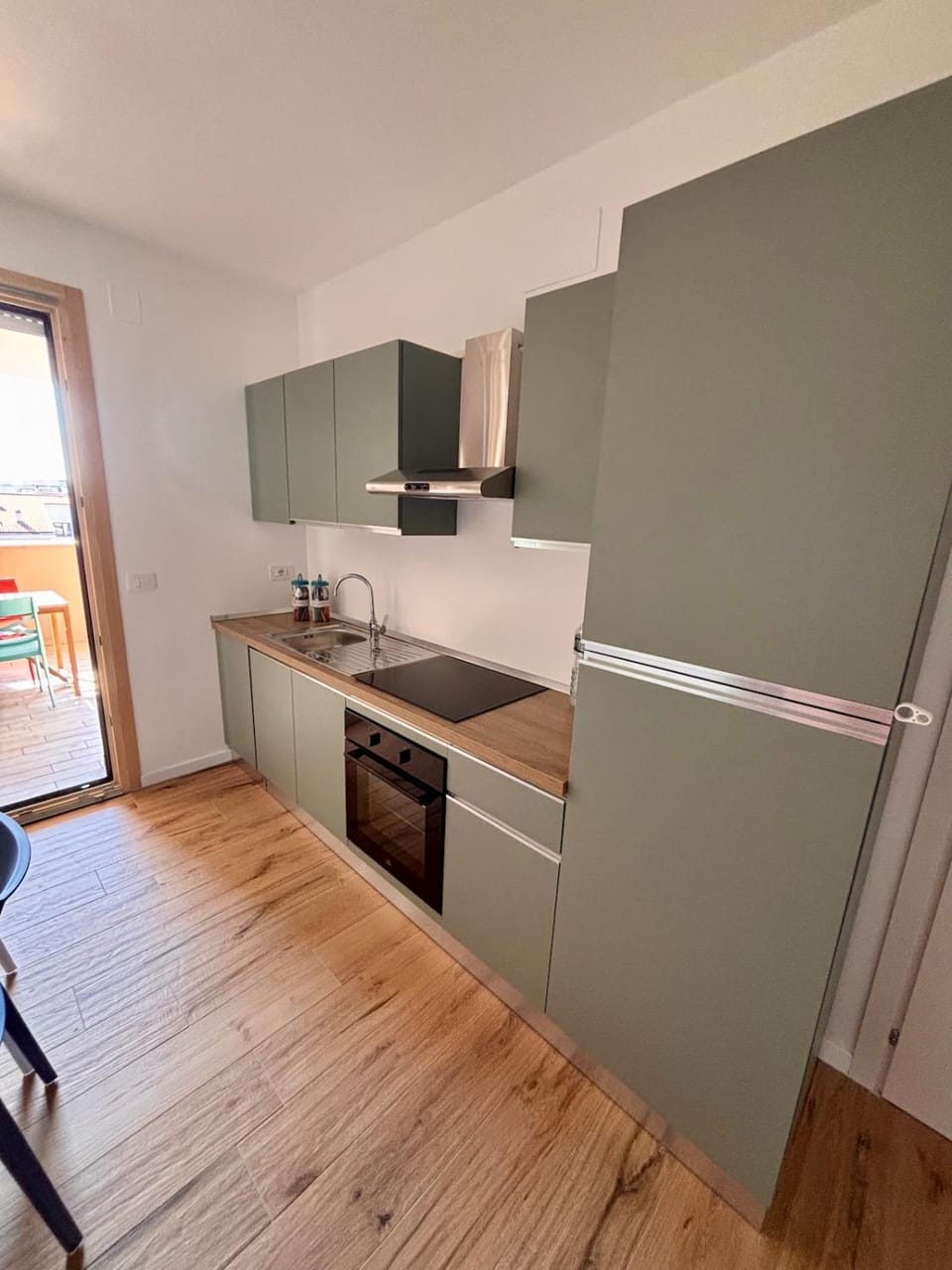 Color House Apartment in Montesilvano