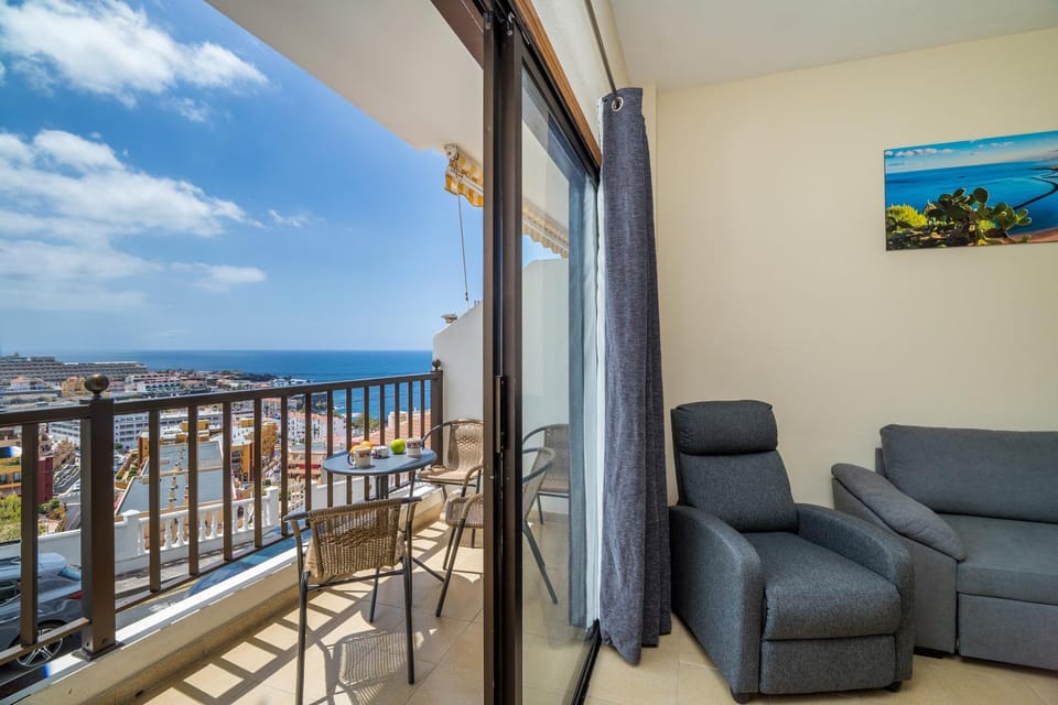 Day, Balcony/Terrace, Balcony/Terrace, Living room, City view, Sea view