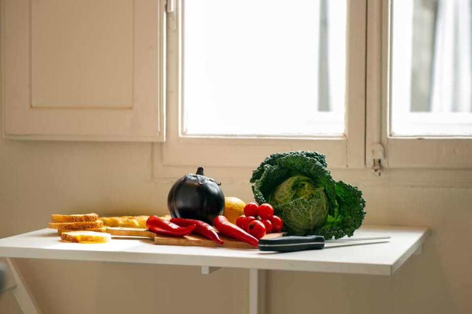 Kitchen or kitchenette, Food and drinks, Food
