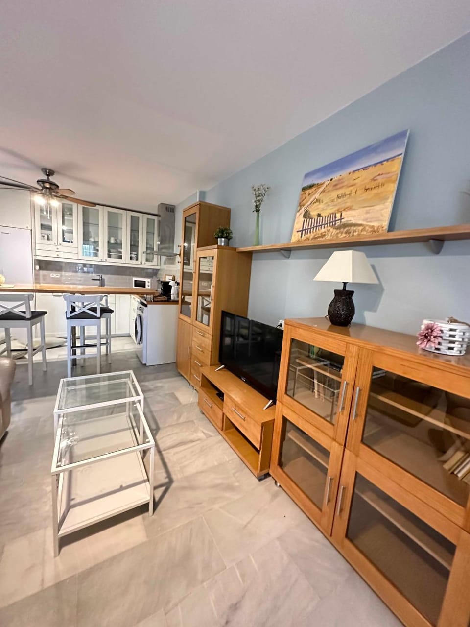 Communal lounge/ TV room, TV and multimedia, Kitchen or kitchenette, Living room, Dining area