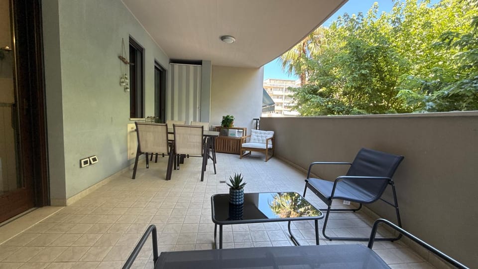 Patio, Day, View (from property/room), Balcony/Terrace, Dining area