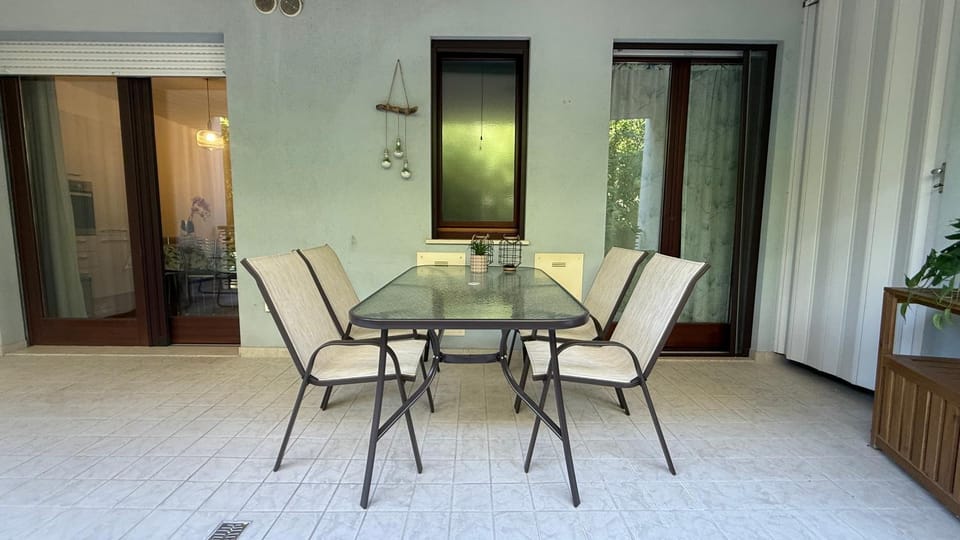 Balcony/Terrace, Seating area, Dining area