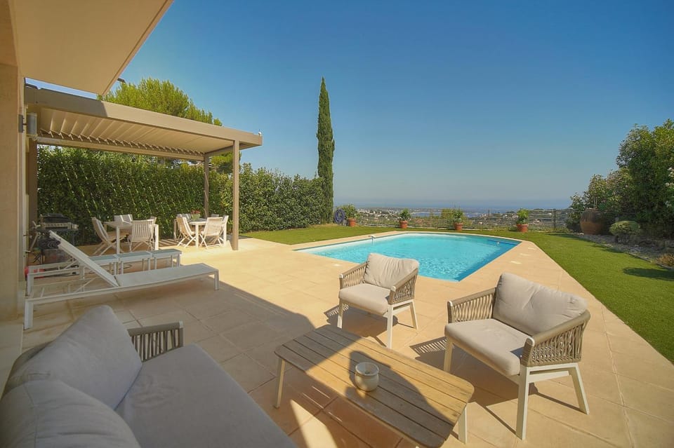 FRGK Darboussières NEW LUXURY VILLA Sea Views Pool Gym Villa in Mougins