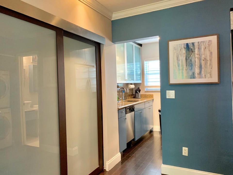 Beach Family Studios Apartment in Flamingo Lummus