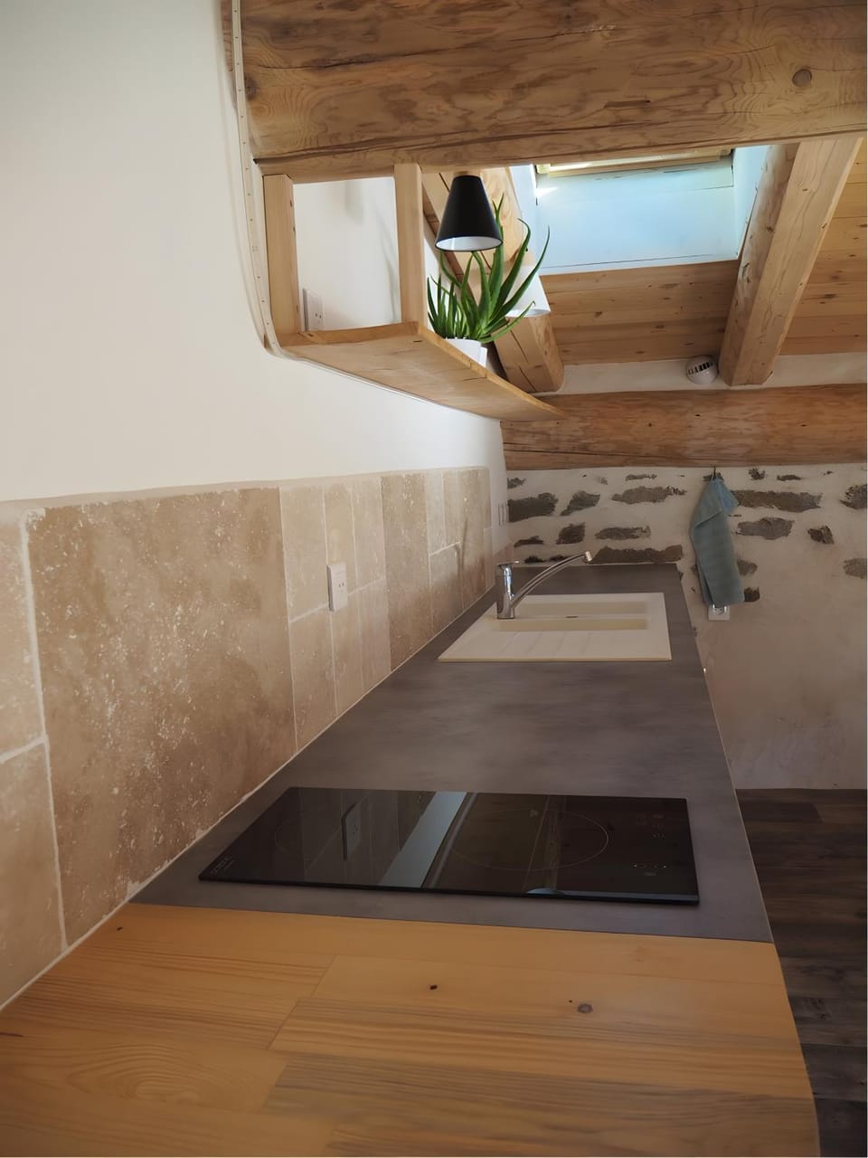 Property building, Kitchen or kitchenette, Living room
