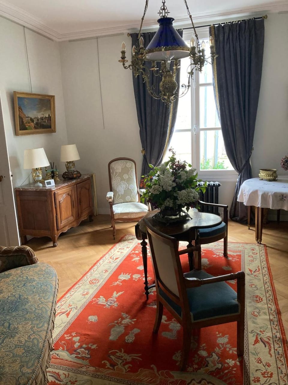 L'office Bed and Breakfast in Centre-Val de Loire