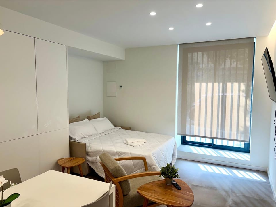 Bed, TV and multimedia