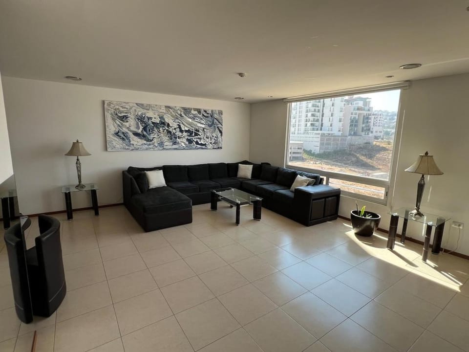 Exclusive Loft with Jacuzzi in the Diamond Zone Apartment in San Luis Potosi