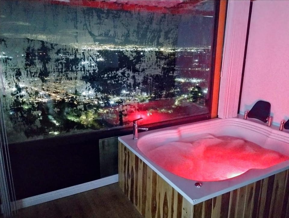 AReA 51 TENJO Country House in Cundinamarca, Colombia