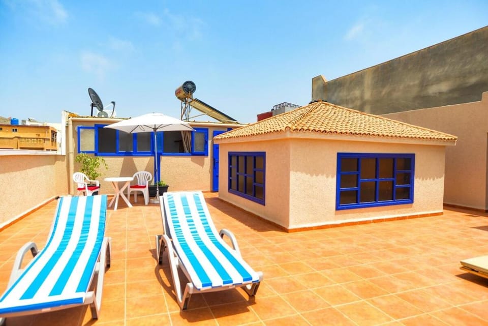 Studio cosy à Mirleft avec immense terrasse ensoleillée Apartment in Morocco