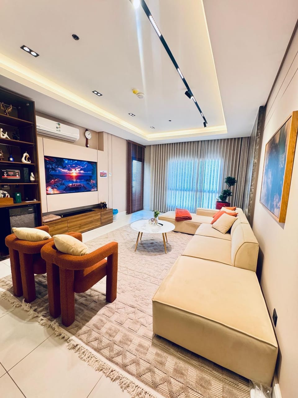 جناح فاخر بإطلالة على البحيرة وجاكوزي خاص Apartment in Al Khobar