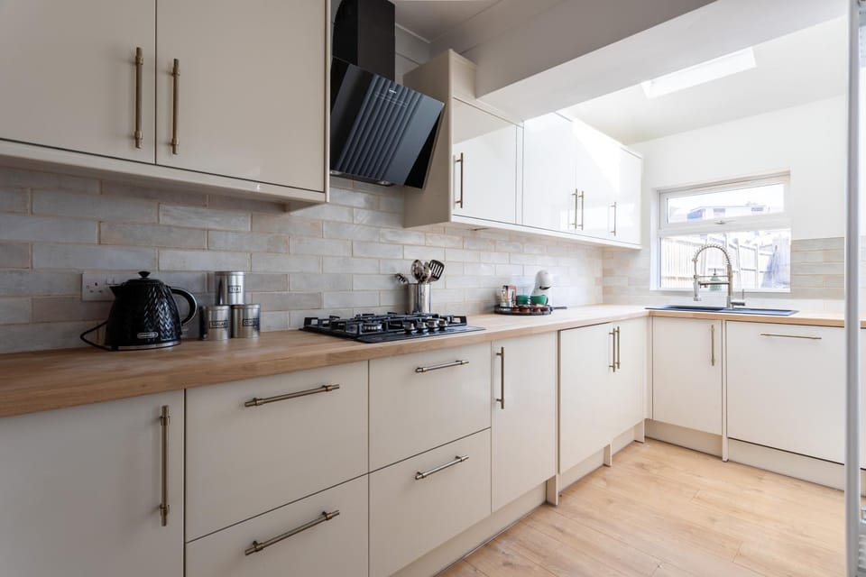 Coffee/tea facilities, Kitchen or kitchenette, dishwasher, pet friendly, toaster