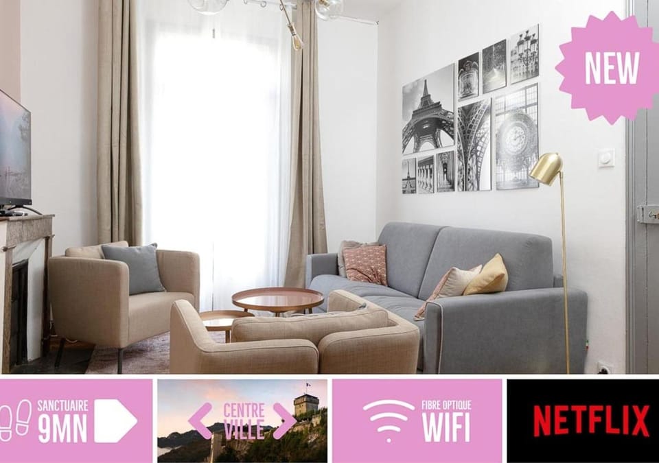 TV and multimedia, Living room, Text overlay