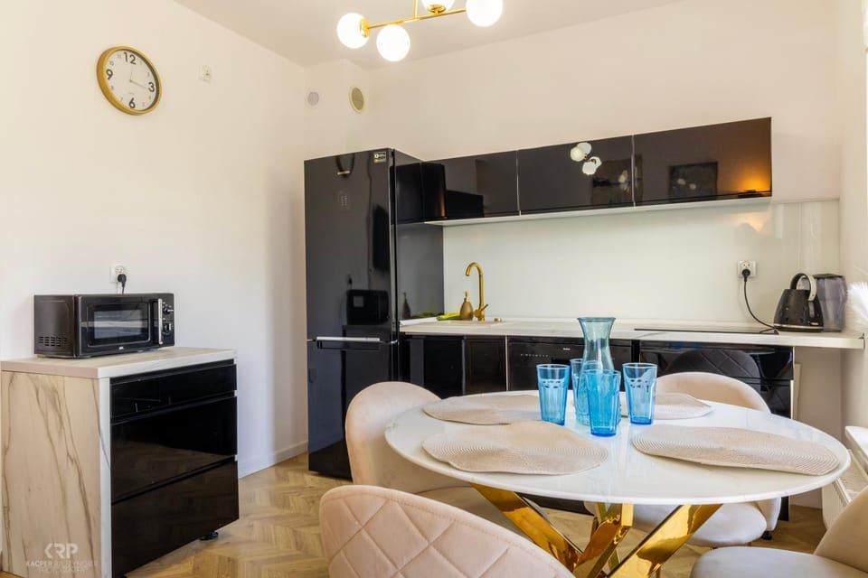 Apartament PLATINUM Osiedle Pogodne Wylotowa WEST Apartment in West Pomeranian Voivodeship, Poland