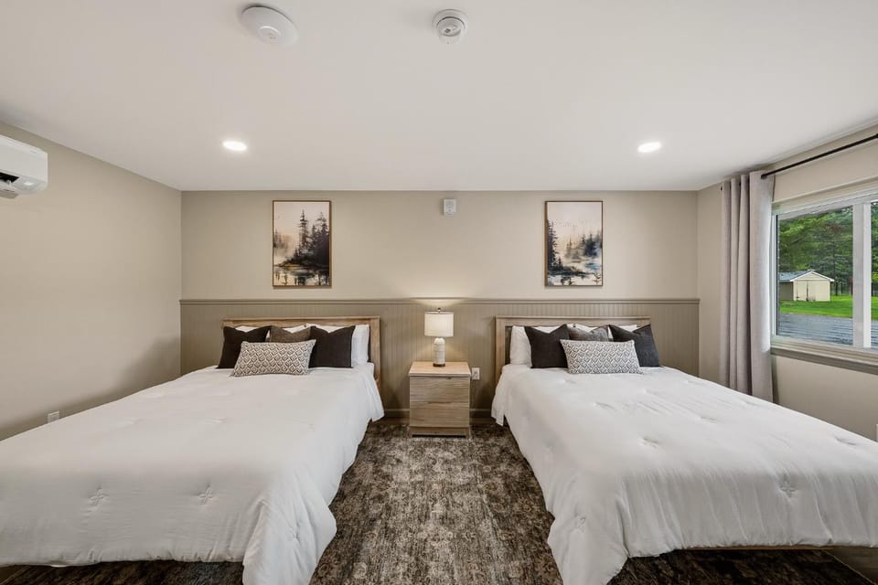 Sullivan Trail Inn and Suites Motel in Kidder Township