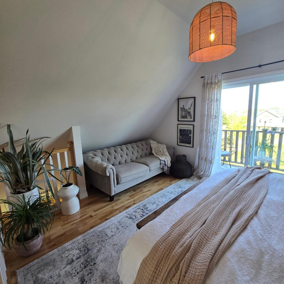 Brackley Beach Schoolhouse House in Prince Edward County