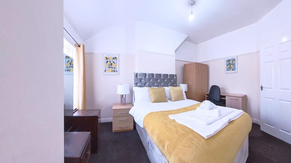 Bed, Photo of the whole room, Bedroom, furniture, towels, wardrobe