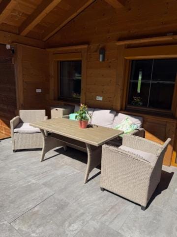 Balcony/Terrace, Balcony/Terrace