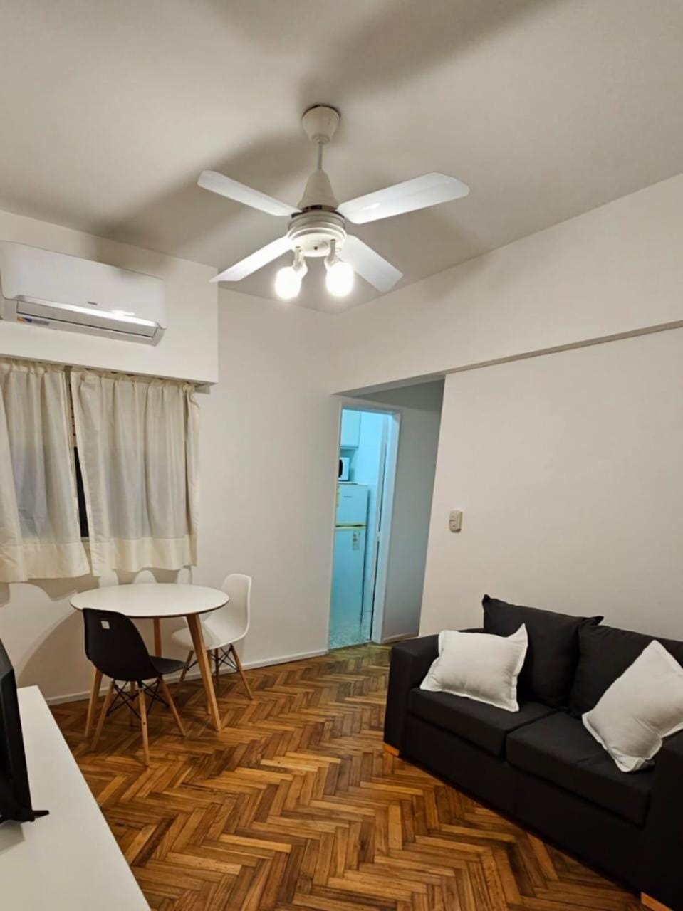 Ecuador - Amplio 2 ambientes en Recoleta - Cerca de todo Apartment in Buenos Aires