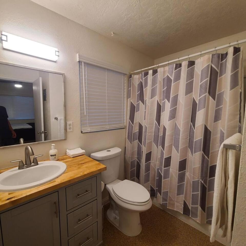 Cozy Cove 3 Apartment in Apple Valley