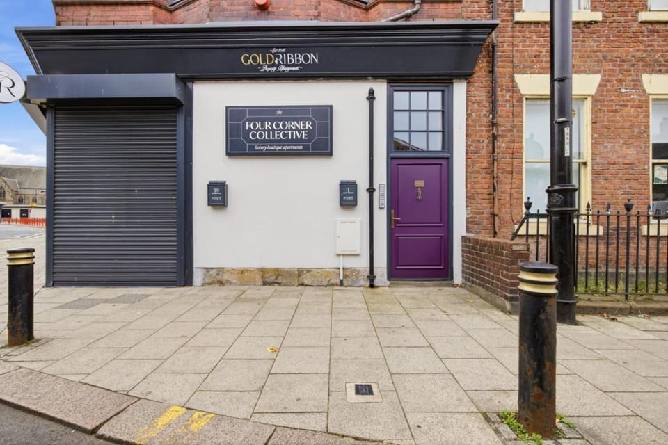 Property building, Street view