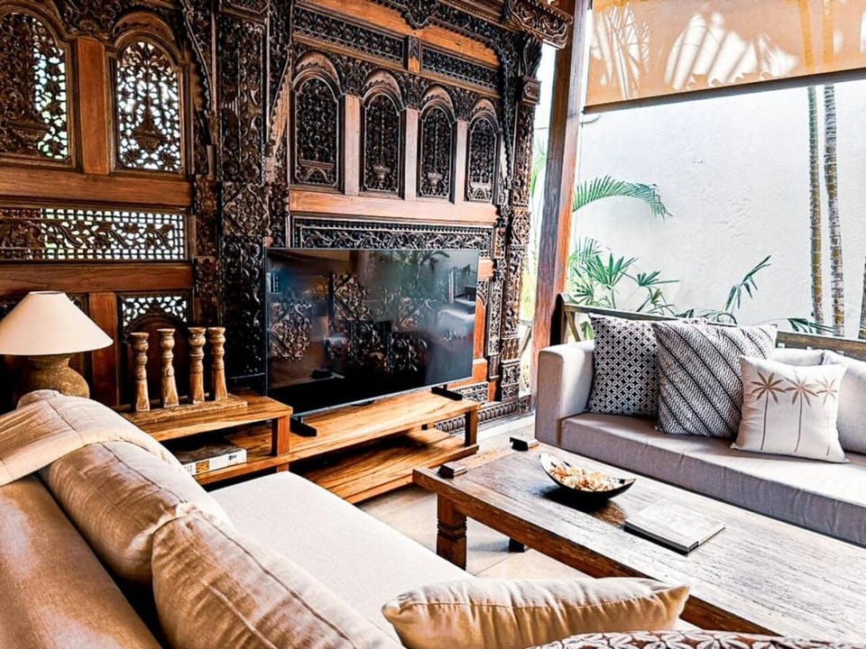 Villa Heliconia Villa in Denpasar